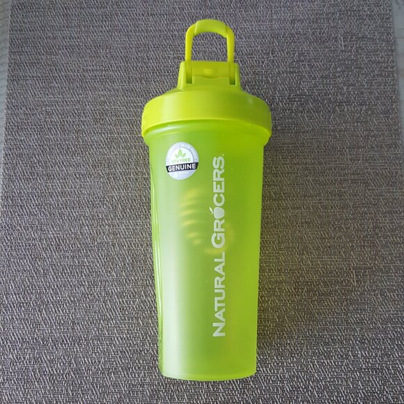 NEW Blender Bottle Classic V2 Protein Shaker Bottle 28 oz Wire Whisk - Picture 7 of 9